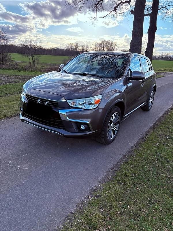 Gebraucht Mitsubishi ASX Diamant Edition 117 PS (86 kW) 2017 Braun SUV