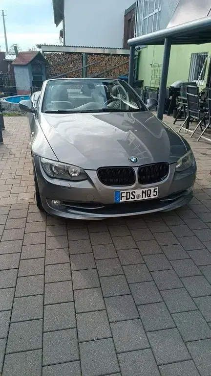 Gebraucht BMW 330 Cabriolet Exclusive 245 PS (180 kW) 2011 Grau Cabrio