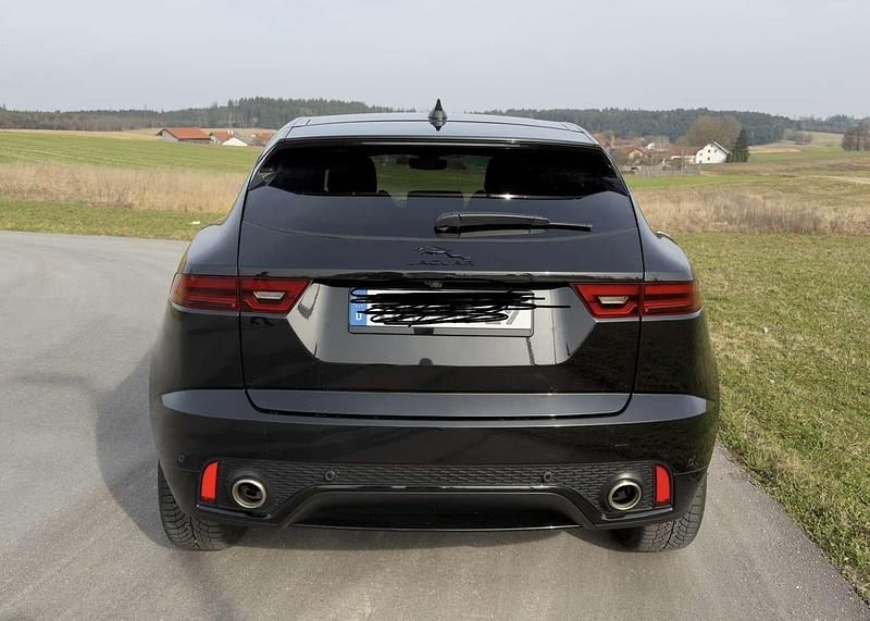 Gebraucht Jaguar E-Pace R-Dynamic 250 PS (183 kW) 2024 Schwarz SUV
