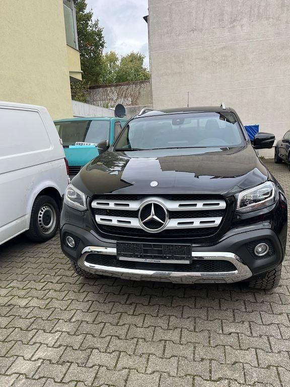 Schwarz Gebraucht 2018 Mercedes X250 Edition Abholung | 27.900 € (Superpreis) - Bild 1/4