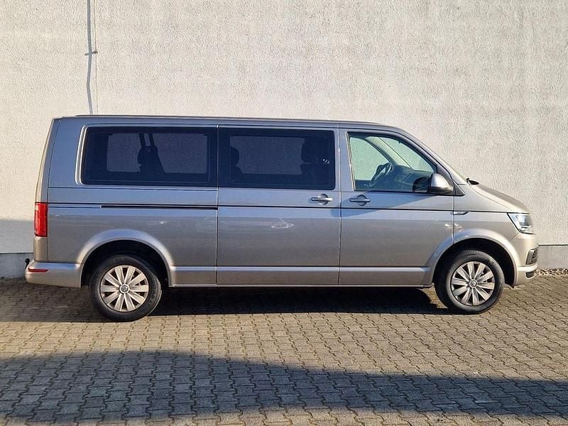 Gebraucht VW Caravelle Comfortline 150 PS (110 kW) 2019 Beige Van