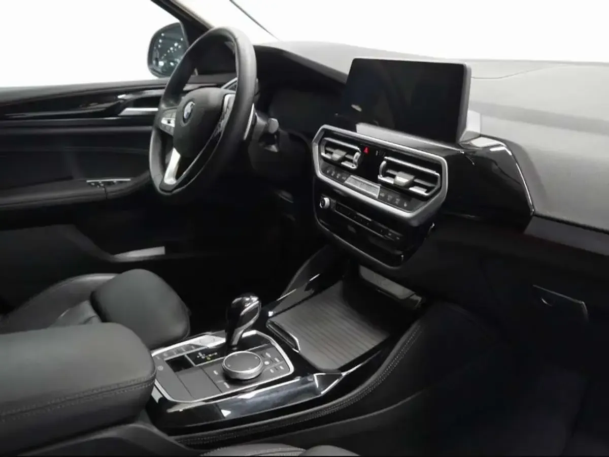 Gebraucht BMW X4 245 PS (180 kW) 2024 Blau SUV