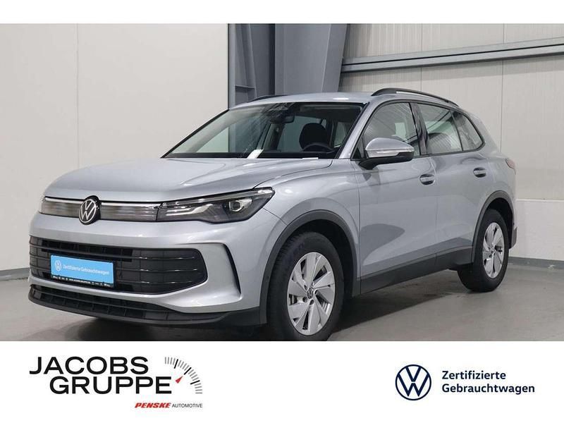 Oyster silver Gebraucht 2024 VW Tiguan Basis SUV | 36.970 € (Guter Preis) - Bild 1/3