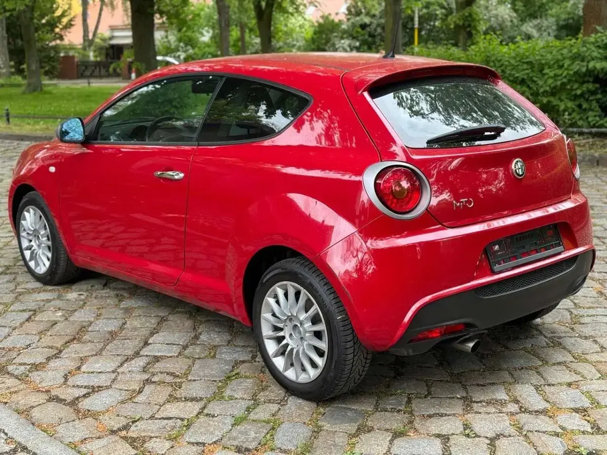 Gebraucht Alfa Romeo MiTo Turismo 84 PS (61 kW) 2015 Rot Kleinwagen