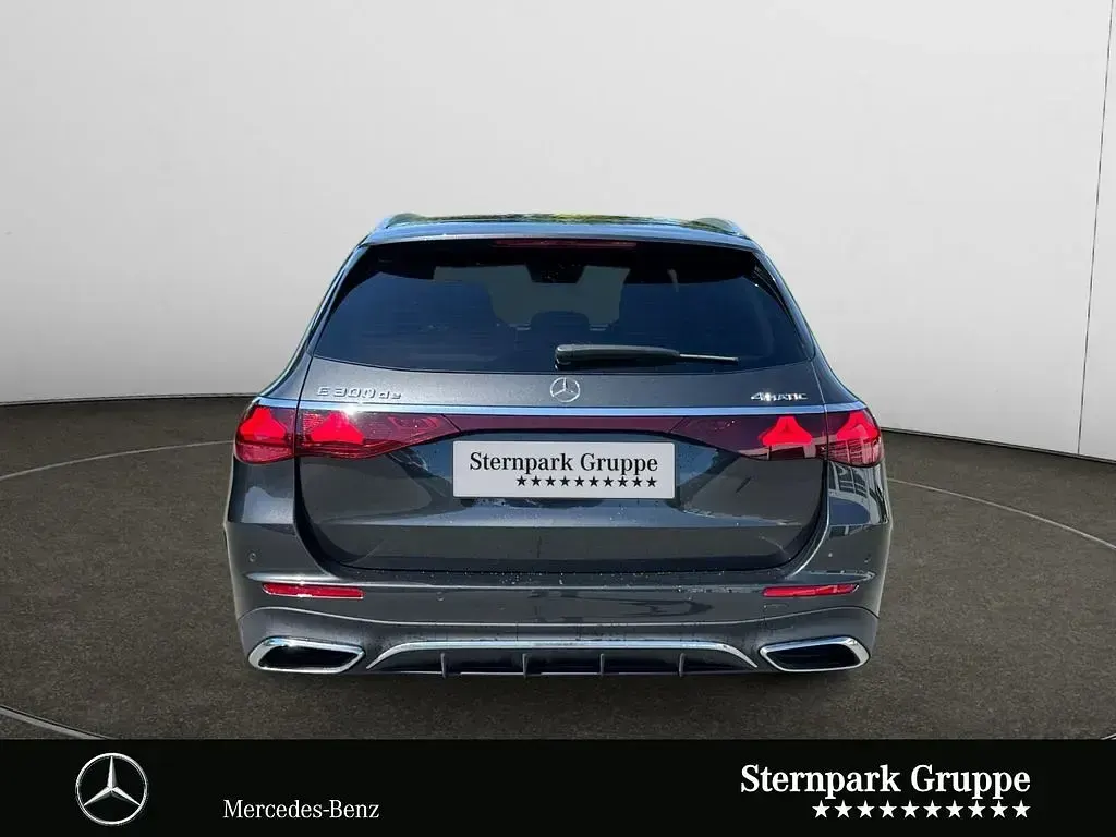 Gebraucht Mercedes E300 AMG 197 PS (144 kW) 2024 Lack graphitgrau Kombi
