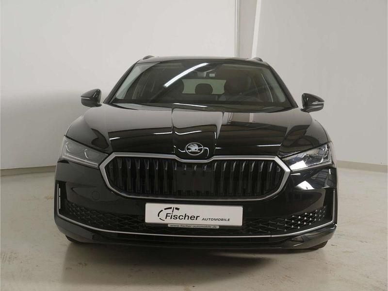 Gebraucht Skoda Superb Selection 265 PS (194 kW) 2025 Ebonyschwarzmetallic Kombi