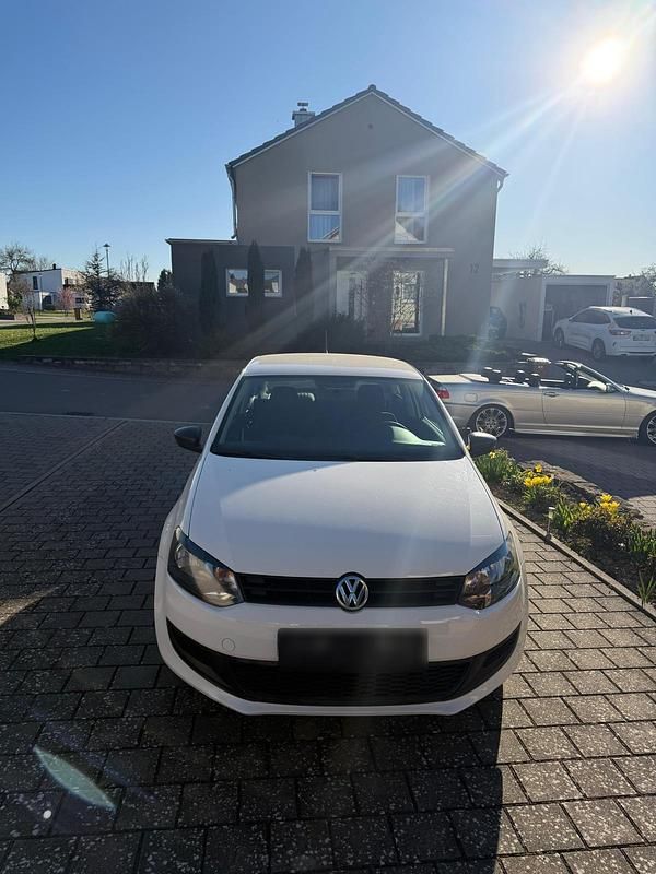 Used VW Polo 75 HP (55 kW) 2010 White Hatchback