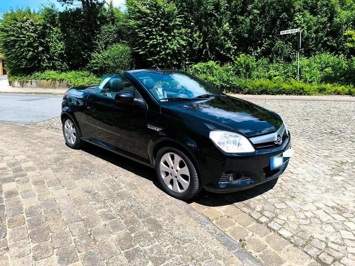 Gebraucht Opel Tigra 90 PS (66 kW) 2008 Schwarz Cabrio