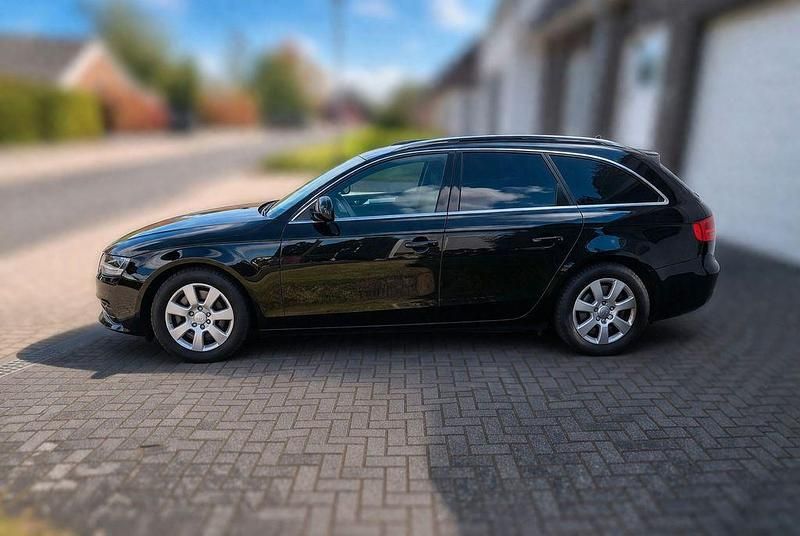 Gebraucht Audi A4 Ambiente 143 PS (105 kW) 2010 Schwarz Kombi