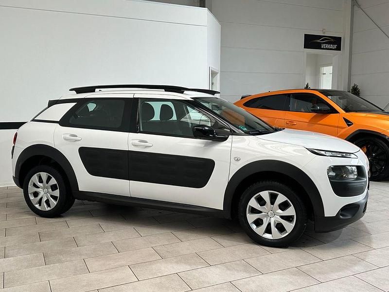 Gebraucht Citroën C4 Cactus PureTech 110 PS (80 kW) 2017 Weiß Kleinwagen