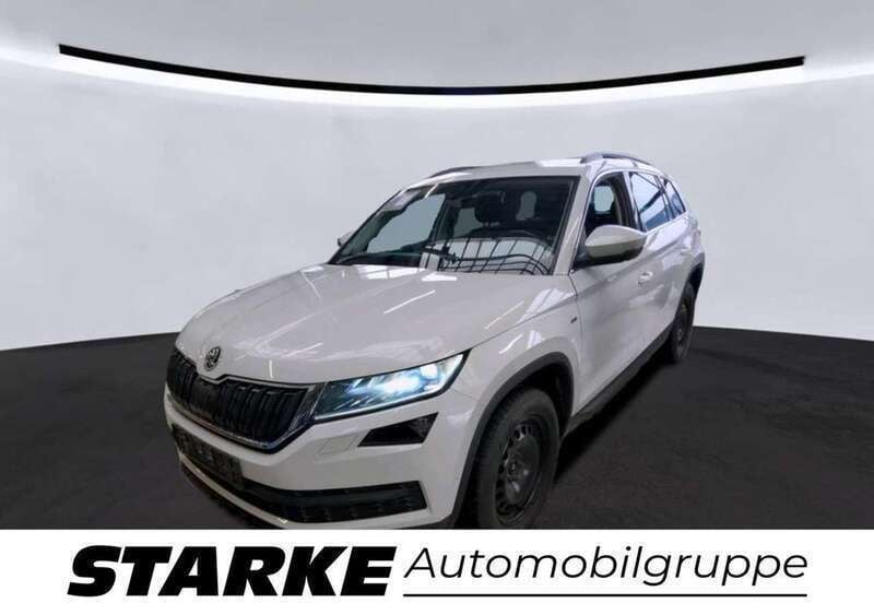 Moonweiss metallic Gebraucht 2021 Skoda Kodiaq Clever SUV | 34.330 € (Fairer Preis) - Bild 1/3