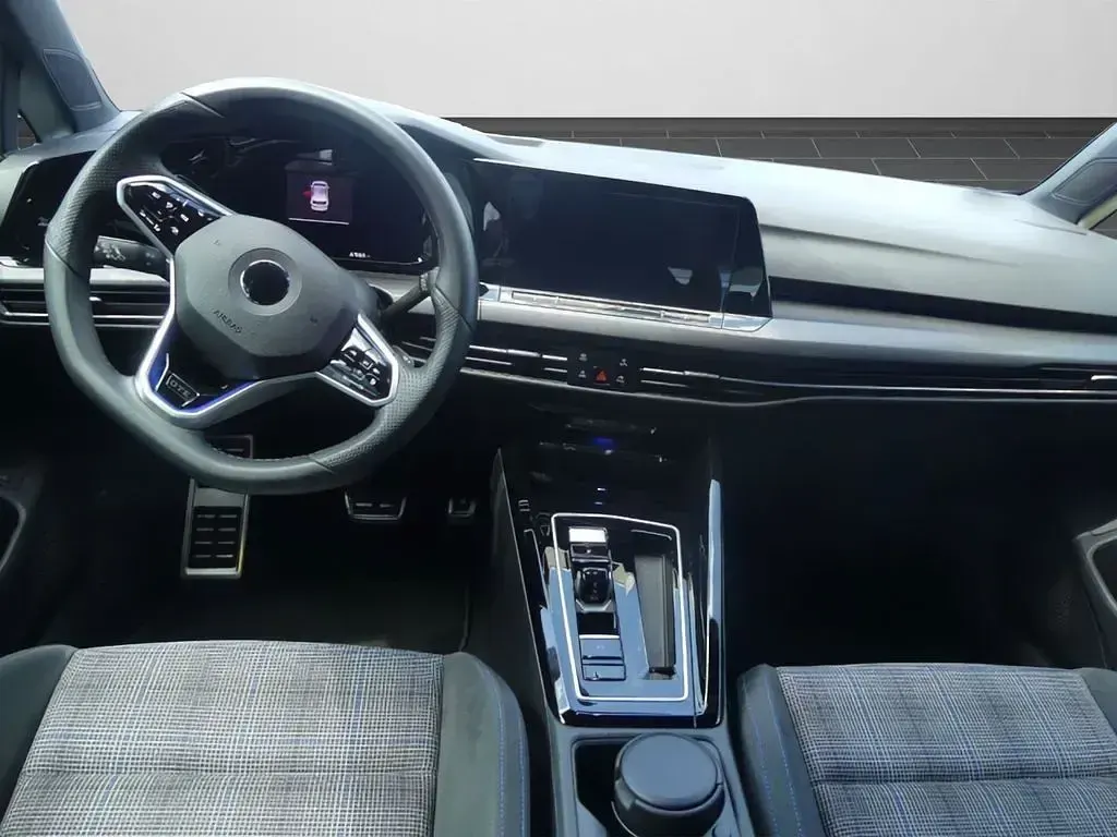 Gebraucht VW Golf VIII GTE 245 PS (180 kW) 2022 Deep black perleffekt (metallic) Limousine