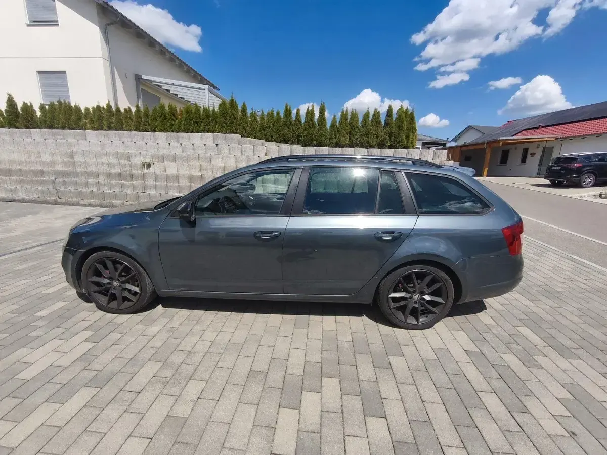 Gebraucht Skoda Octavia RS 184 PS (135 kW) 2016 Grau Kombi
