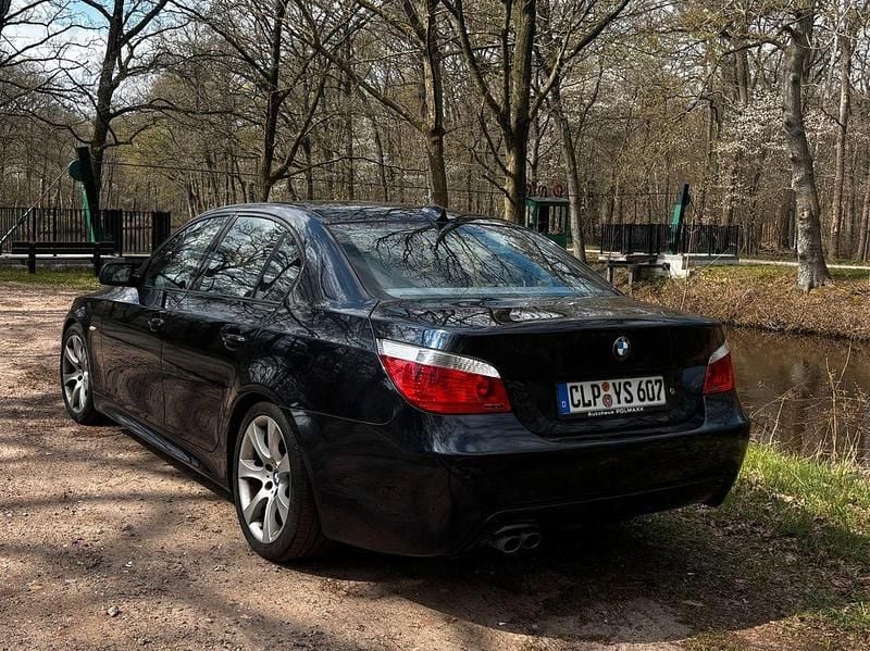 Gebraucht BMW 530 231 PS (169 kW) 2007 Schwarz Limousine