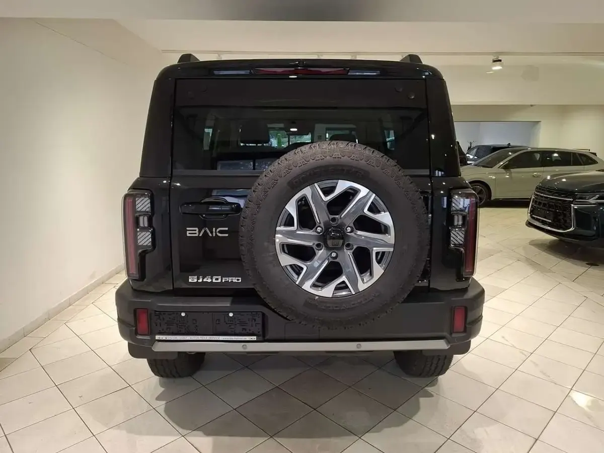 Neu Baic BJ40 162 PS (119 kW) 2026 Schwarz SUV