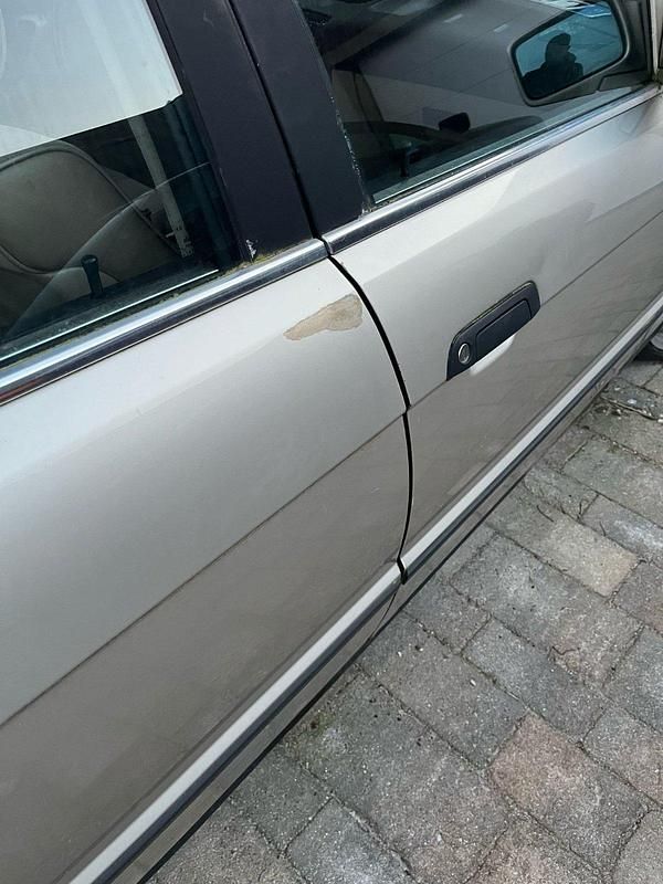 Usata BMW 520 129 CV (94 kW) 1989 Oro Berlina