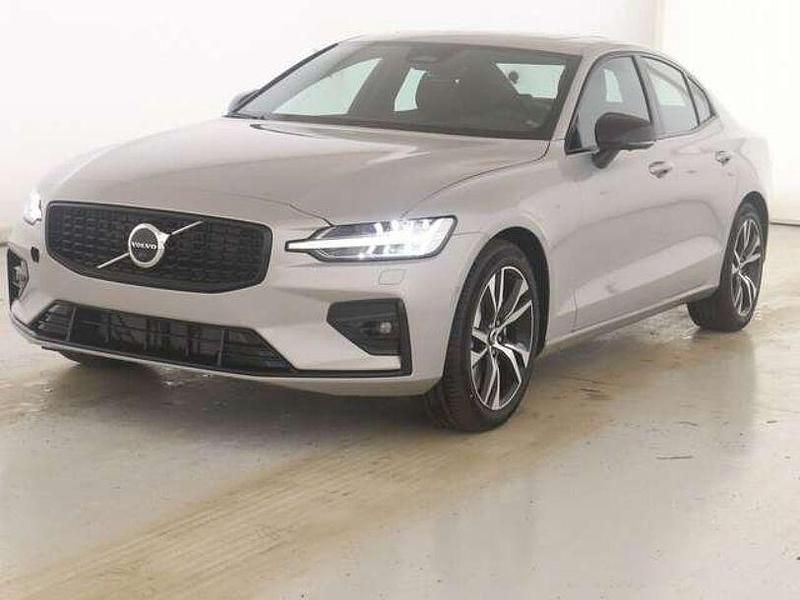 Silver dawn / metallic Gebraucht 2024 Volvo S60 Ultimate Limousine | 36.800 € (Guter Preis) - Bild 1/3