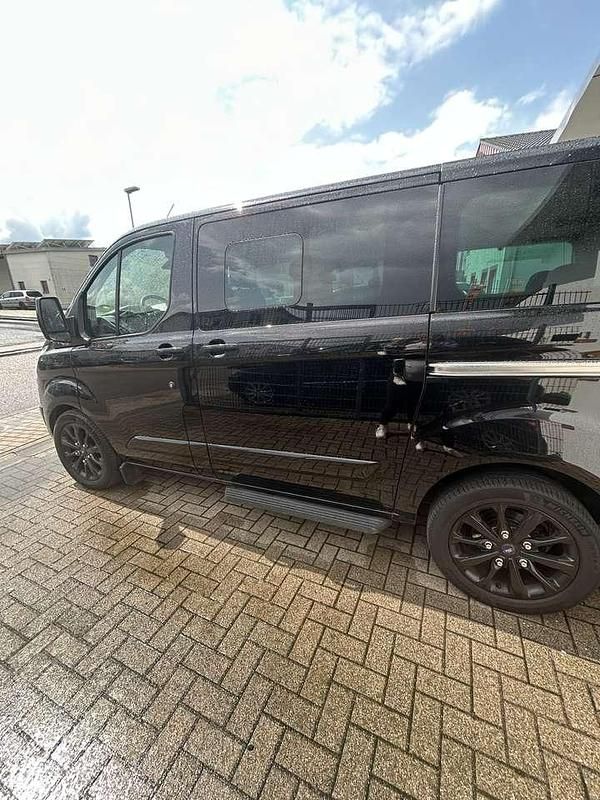 Gebraucht Ford Tourneo Titanium 170 PS (125 kW) 2016 Schwarz Van / Kleinbus