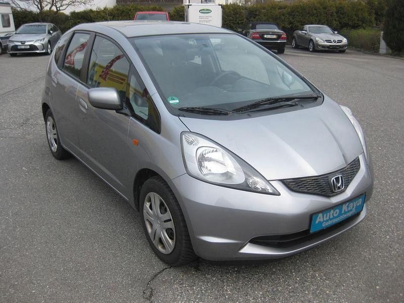 Gebraucht Honda Jazz Trend 90 PS (66 kW) 2011 Silber Kleinwagen