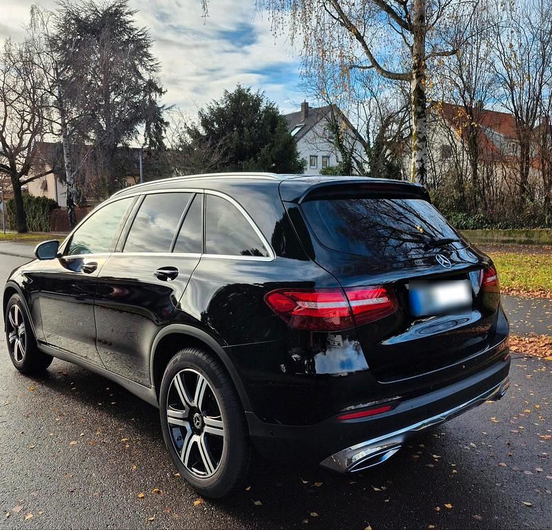 Gebraucht Mercedes GLC220 170 PS (125 kW) 2016 Schwarz SUV