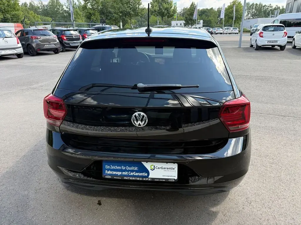 Gebraucht VW Polo Comfortline 95 PS (69 kW) 2019 Schwarz Kleinwagen