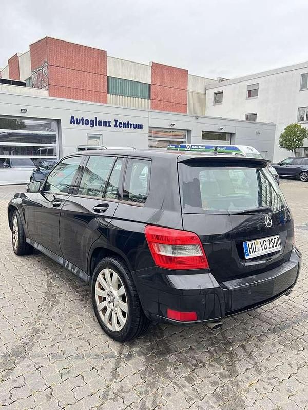 Gebraucht Mercedes GLK250 204 PS (150 kW) 2011 SUV