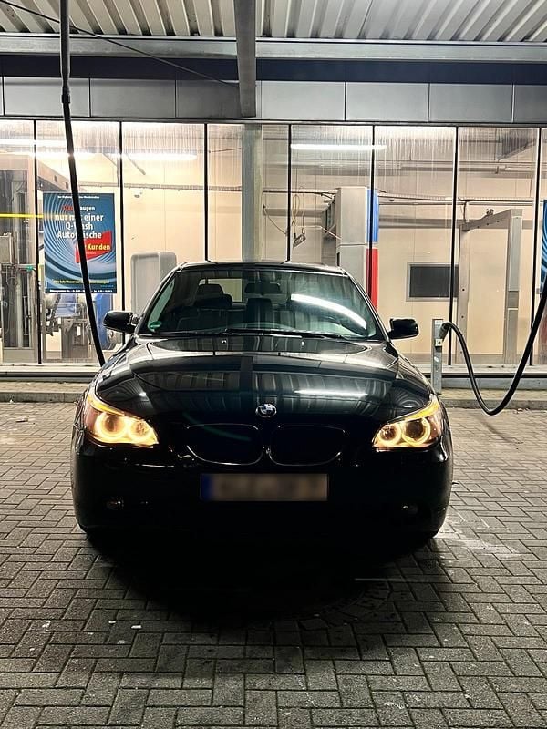 Second-hand BMW 525 192 CP (141 kW) 2004 Negru Berlinǎ