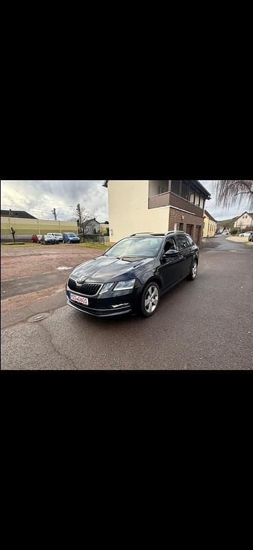Gebraucht Skoda Octavia 150 PS (110 kW) 2017 Kombi