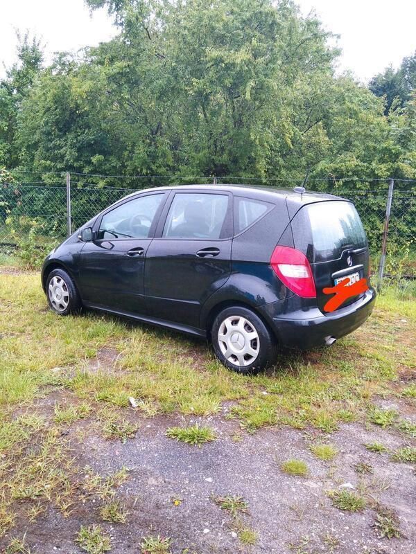 Schwarz Gebraucht 2011 Mercedes A160 Kleinwagen | 3.300 € (Fairer Preis) - Bild 1/4