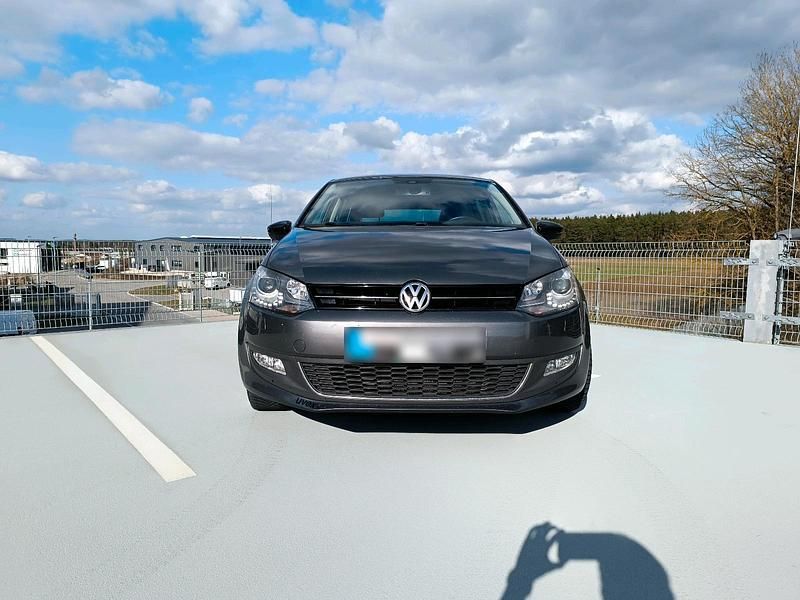 Gebraucht VW Polo Style 85 PS (62 kW) 2011 Grau Kleinwagen