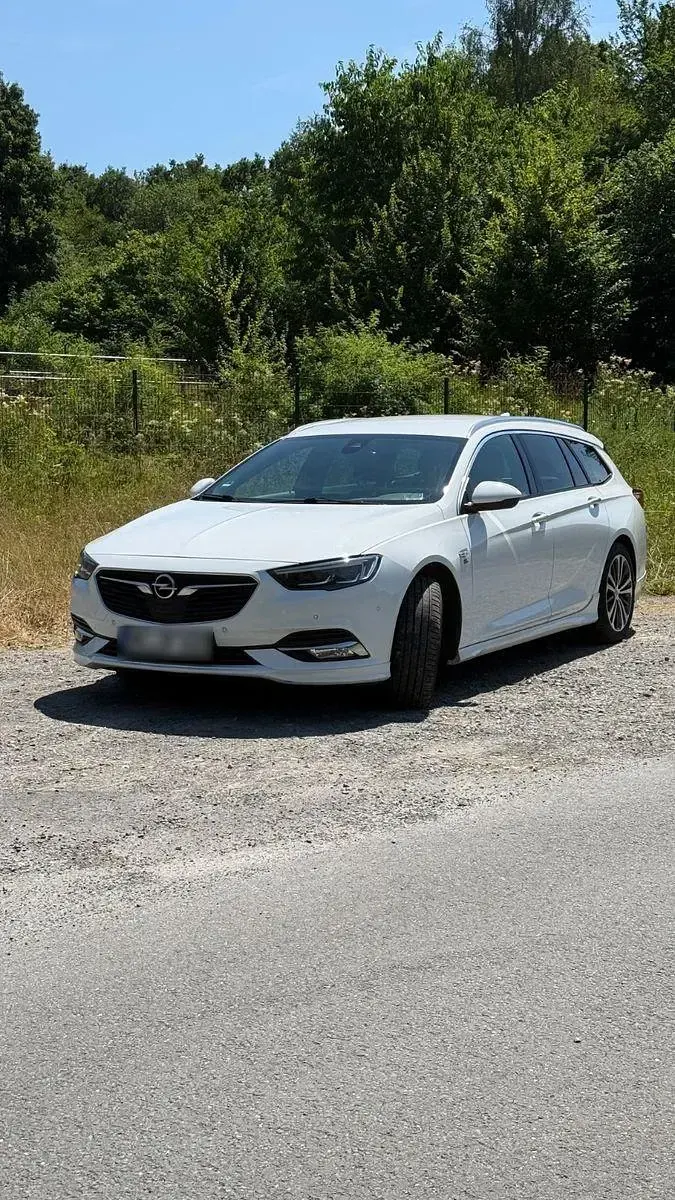Gebraucht Opel Insignia OPC 209 PS (153 kW) 2017 Weiß Kombi
