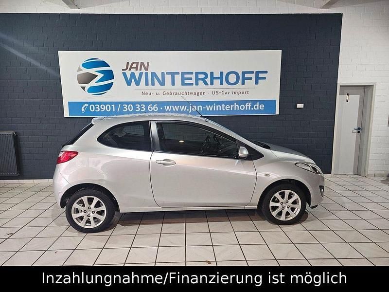 Gebraucht Mazda 2 Active 84 PS (61 kW) 2011 Silber Kleinwagen