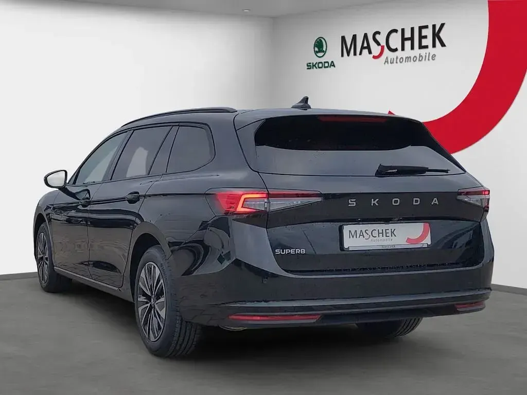 Neu Skoda Superb Selection 150 PS (110 kW) 2026 Schwarz Kombi