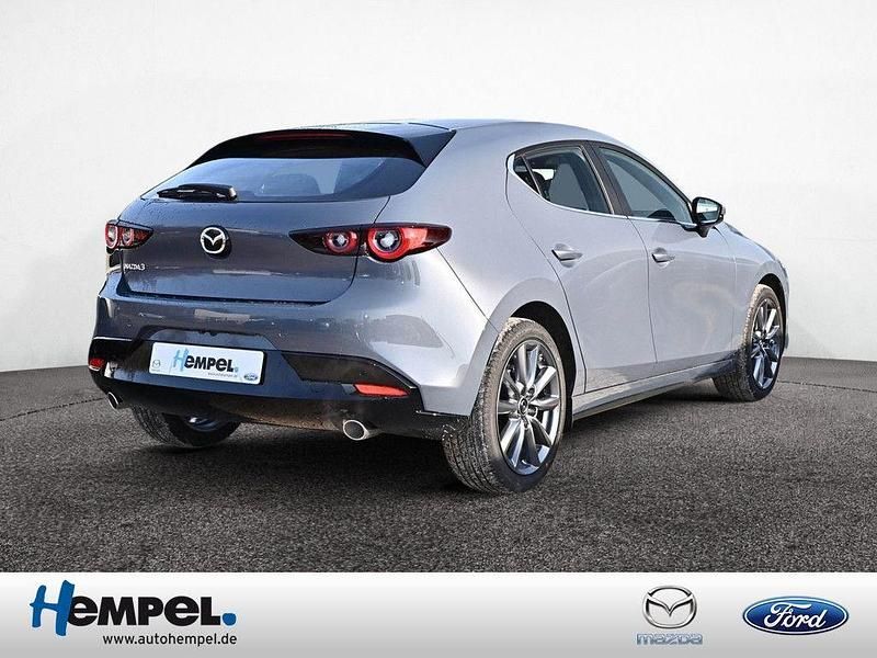 Neu Mazda 3 140 PS (102 kW) 2026 Grau Limousine