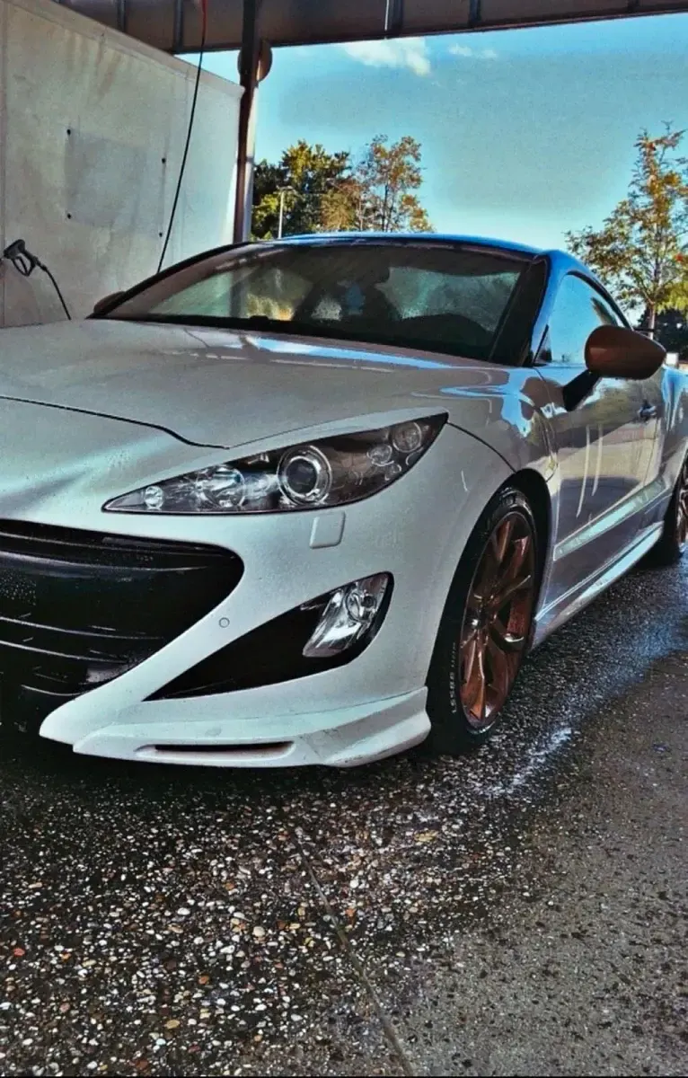 Gebraucht Peugeot RCZ 156 PS (114 kW) 2011 Weiß Coupé