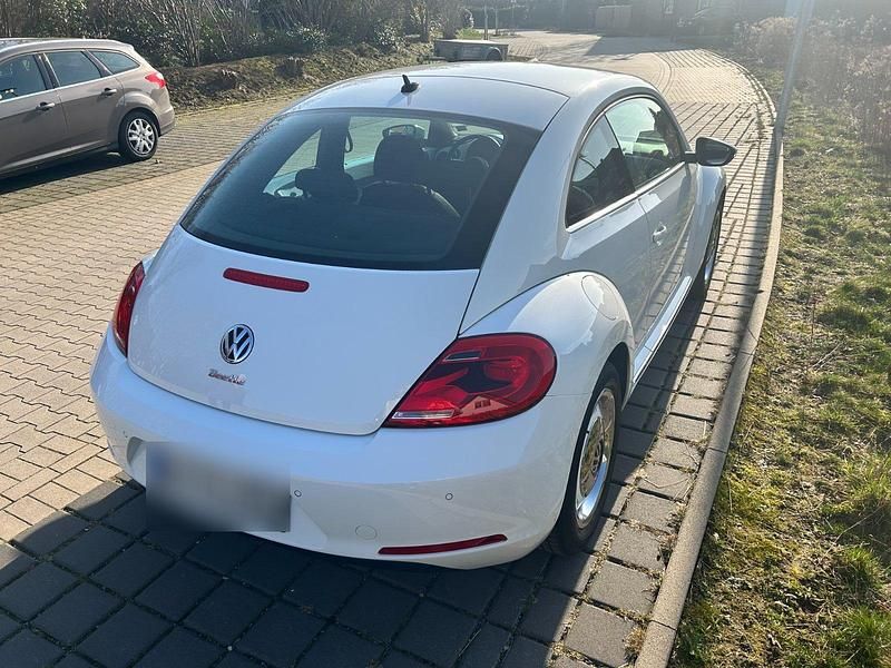 Gebraucht VW Beetle 105 PS (77 kW) 2014 Weiß Kleinwagen