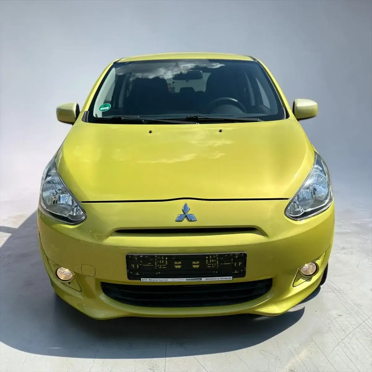 Gebraucht Mitsubishi Space Star 80 PS (58 kW) 2014 Karambolagelb (m) Van / Kleinbus