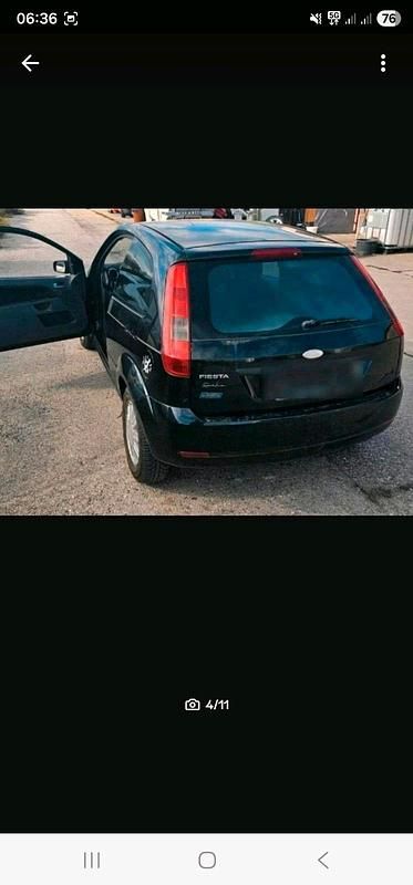 Gebraucht Ford Fiesta 75 PS (55 kW) 2002 Schwarz Kleinwagen