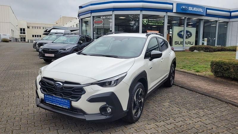 Weiß Gebraucht 2024 Subaru Crosstrek Active SUV | 31.990 € (Fairer Preis) - Bild 1/4