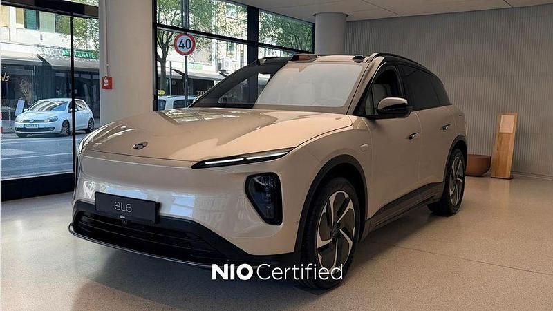 Neu Nio EL6 359 kW (489 PS) 2025 Gold SUV