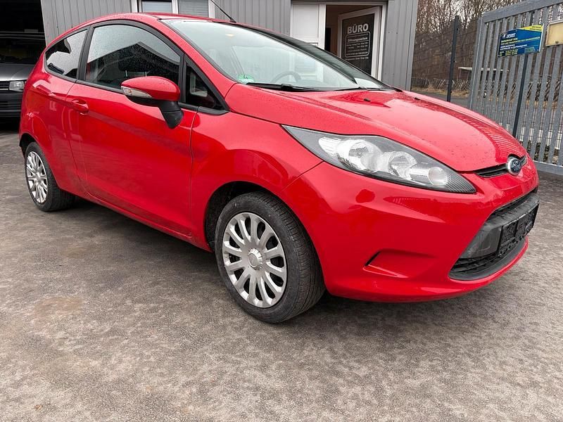 Gebraucht Ford Fiesta 60 PS (44 kW) 2009 Rot Kleinwagen