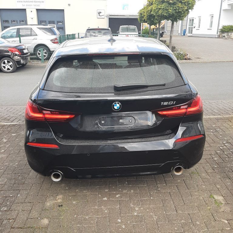 Gebraucht BMW 120 178 PS (130 kW) 2023 Schwarz Kleinwagen