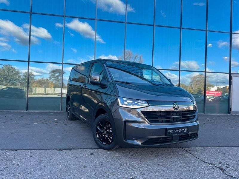 Neu VW T7 Style 150 PS (110 kW) 2026 Grau Van
