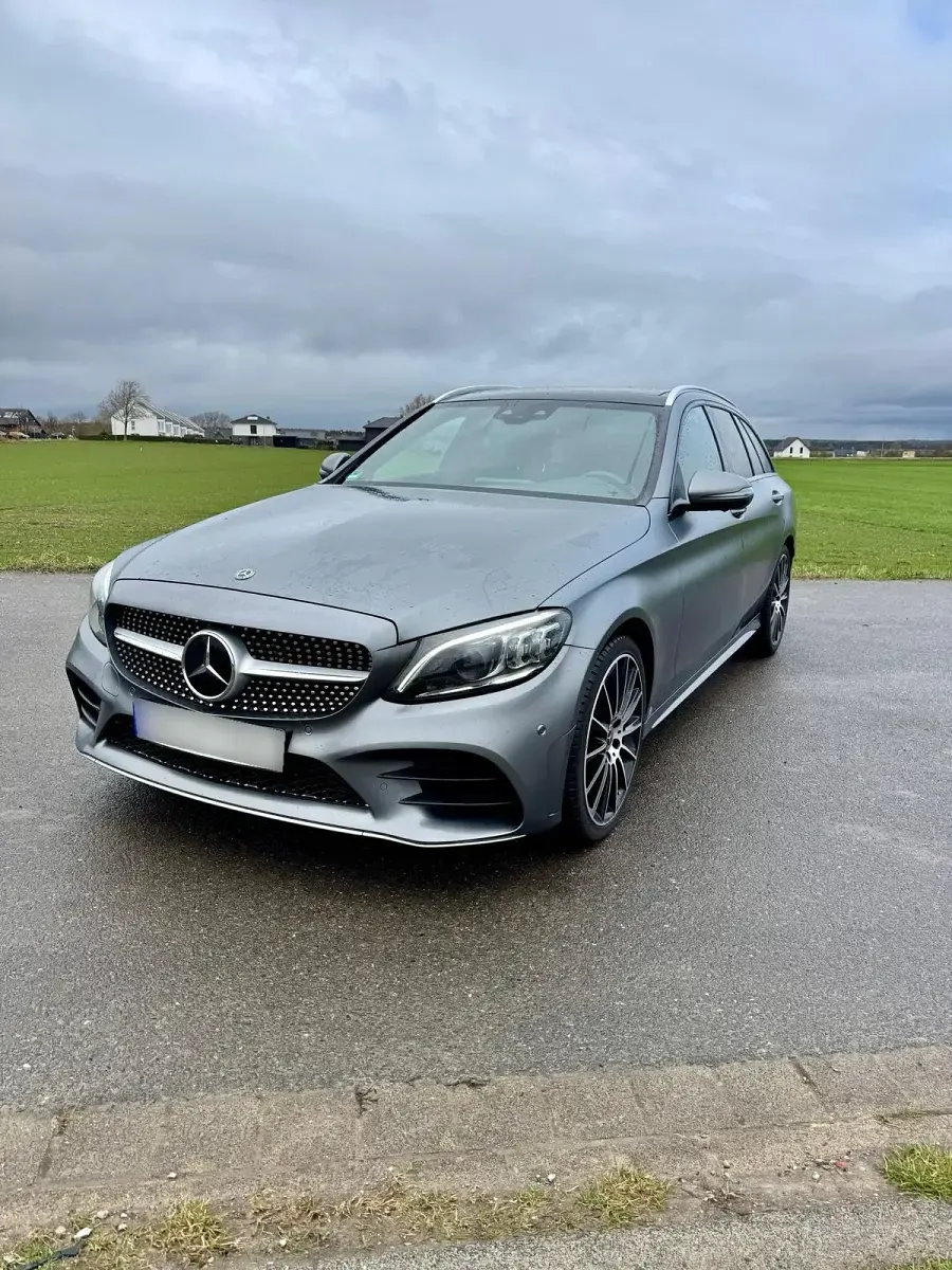 Gebraucht Mercedes C400 AMG line 333 PS (244 kW) 2019 Grau Kombi
