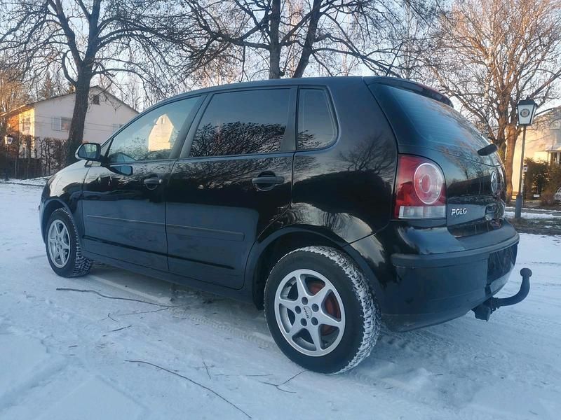 Gebraucht VW Polo 64 PS (47 kW) 2005 Schwarz Kleinwagen