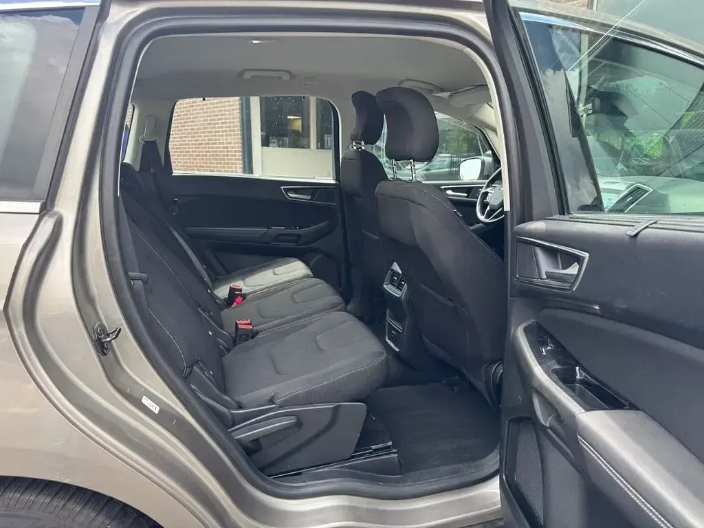 Gebraucht Ford S-MAX Titanium 150 PS (110 kW) 2017 Grau Van / Kleinbus