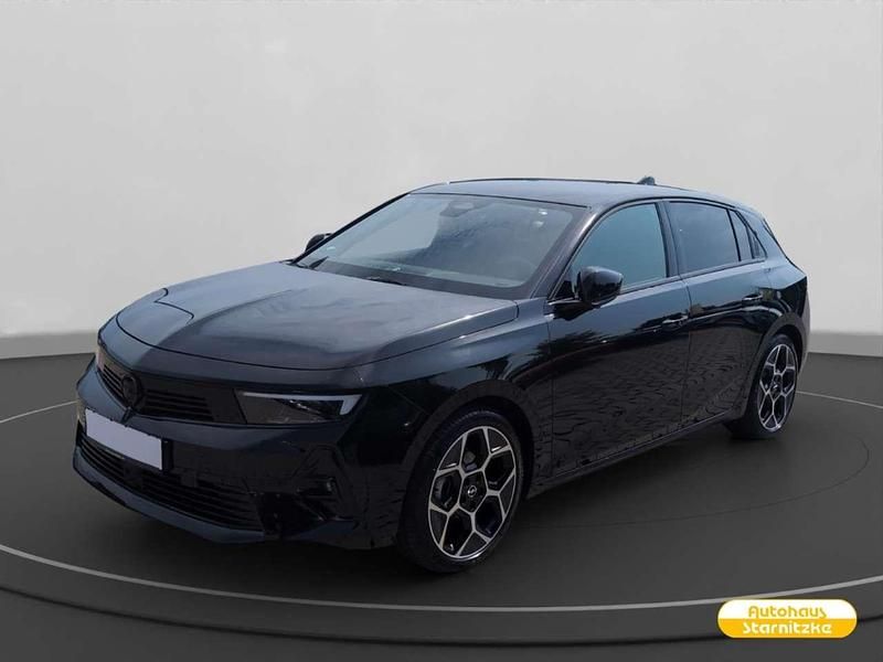 Lackierung schwarz perla nera/ Neu 2025 Opel Astra Limousine | 30.995 € (Etwas zu teuer) - Bild 1/2