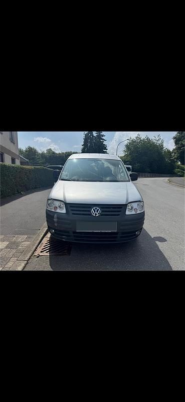 Second-hand VW Caddy 102 CP (75 kW) 2008 Argintiu Monovolum