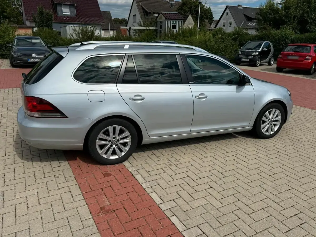 Gebraucht VW Golf VI Style 105 PS (77 kW) 2012 Silber Kombi