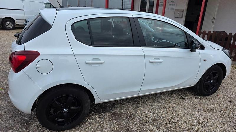 Gebraucht Opel Corsa Color Edition 101 PS (74 kW) 2016 Weiß Kleinwagen